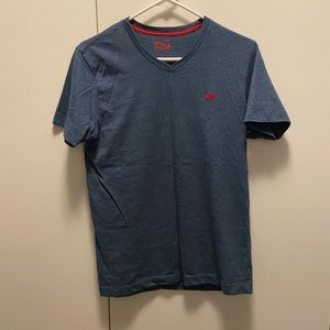 Levi’s t-shirt